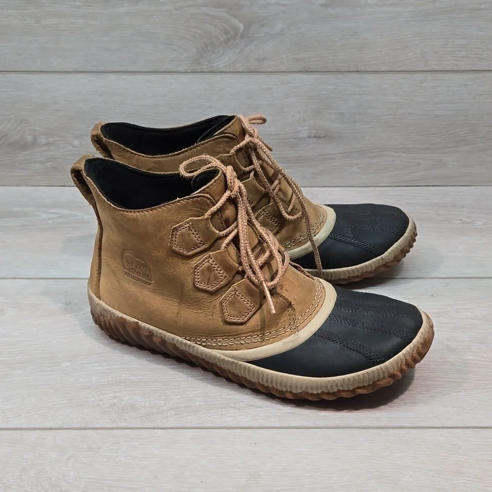 Sorel Women Out N About Rubber Leather Duck Boots shoes sz 9.5